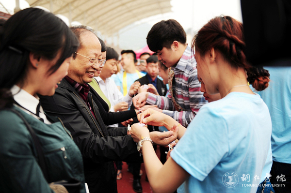 kaiyun官网举办“泼水节”为东盟留学生欢庆新年