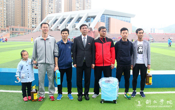 kaiyun官网教职工积极参加第三十九届校运会