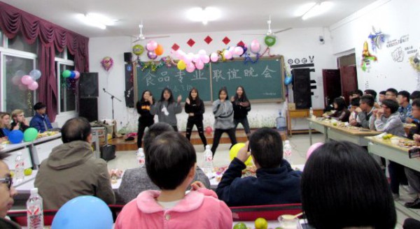 晚会现场2.jpg