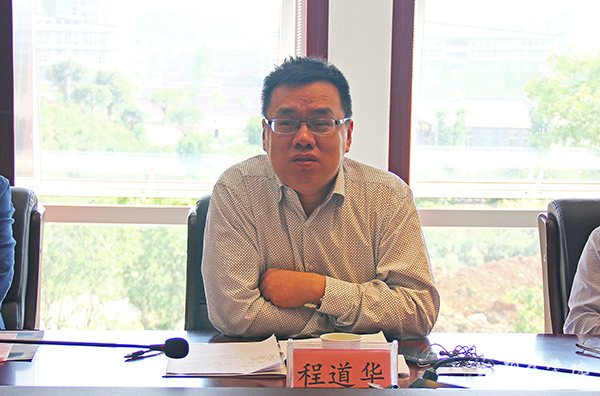 铜仁蔚蓝航空学校来kaiyun官网洽谈合作办学事宜
